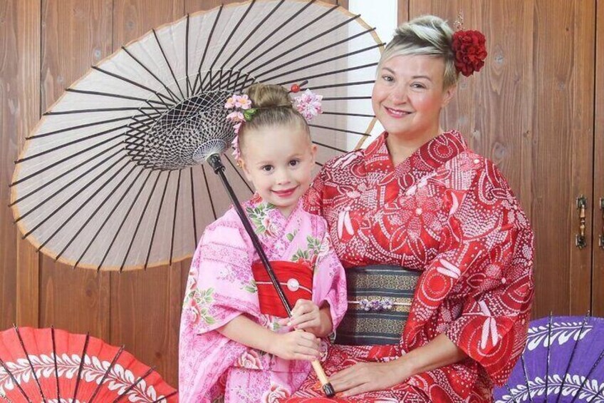 Japanese traditional costume “kimono” photography course “Hairset & Point Makeup & Dressing & Photography”