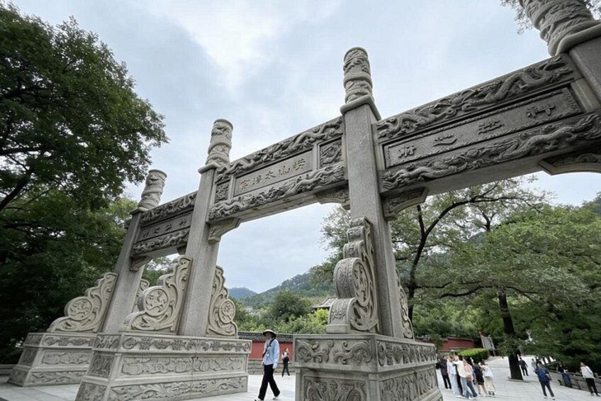 Qingdao Private Day Tour to Laoshan Mountain with Lunch and Cable Car 2