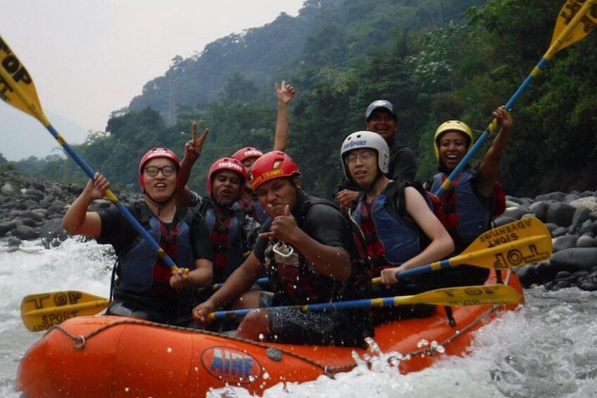 Rafting Baños Ecuador level III+ and IV 2
