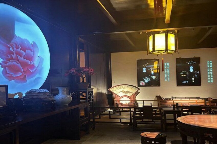 Suzhou Night Tour at Humble Administrator’s Garden with 2 Options 2