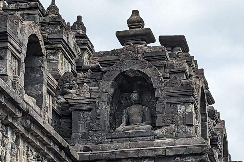 Yogyakarta: Borobudur Top Access & Prambanan Temple Private Tour 4