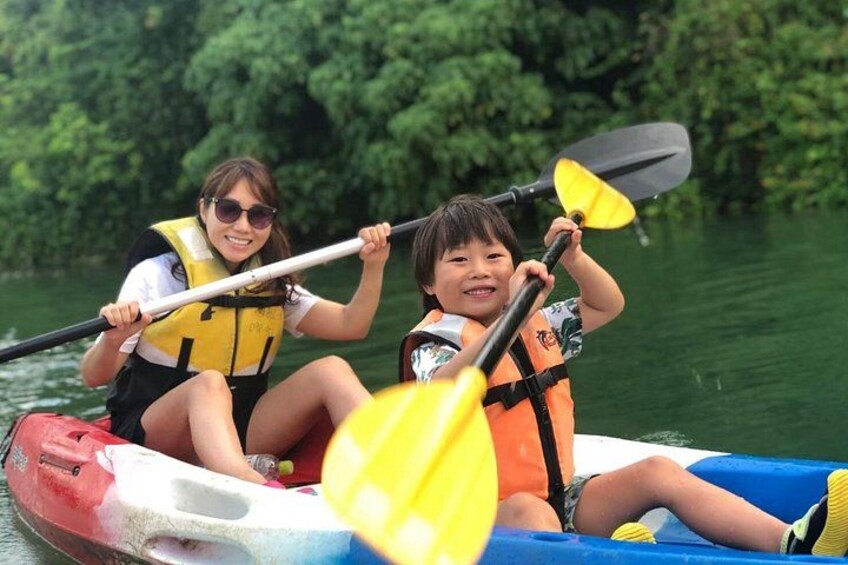Mangrove kayaking to enjoy nature in Okinawa 3
