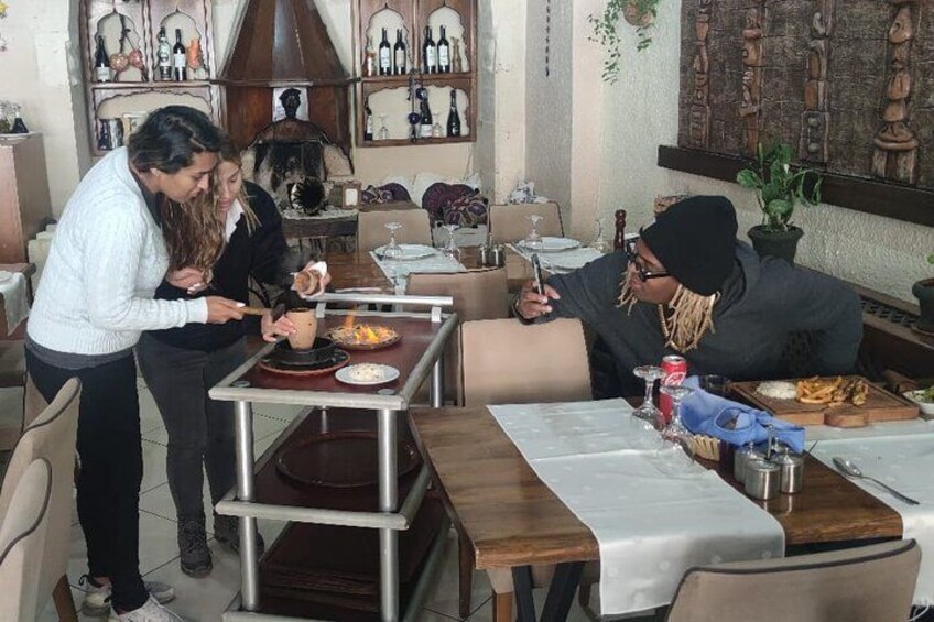 Traditional Lunch Service 4