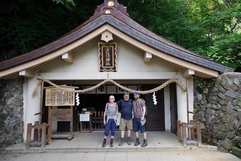 Final ascent to the secluded Okusha Shrine, nestled deep in the mountains. 2
