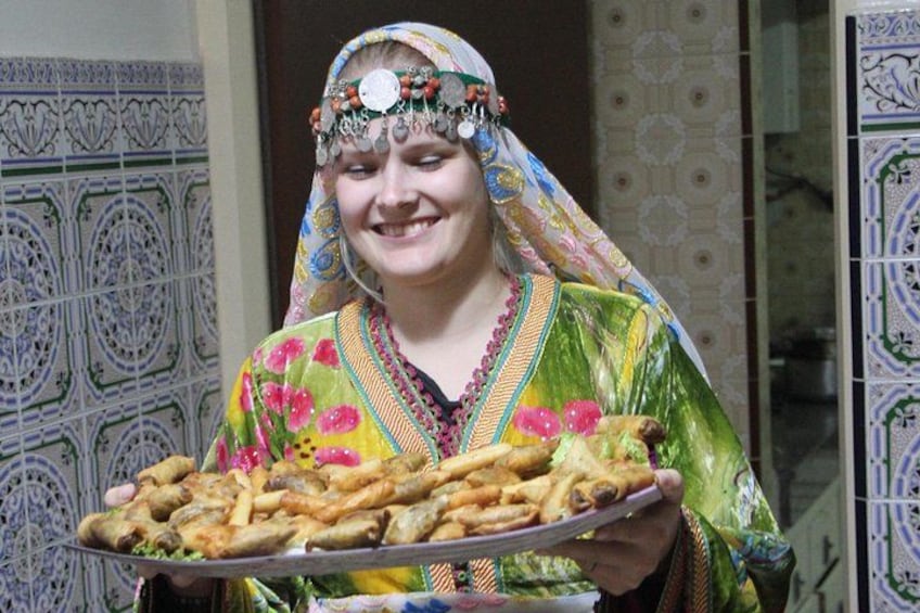 German learnd how to make Moroccan Briwate and also weared the Traditional Amazigh Clothes 1