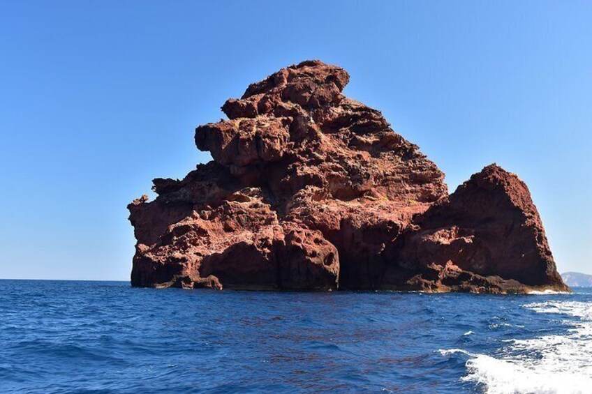 Visit Scandola, the creeks of Piana by boat