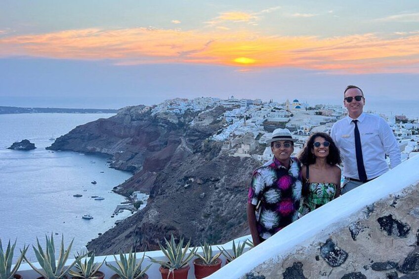 Santorini Private Tailor-Made Tour: Oia, Blue Domes & Hidden Gems 2