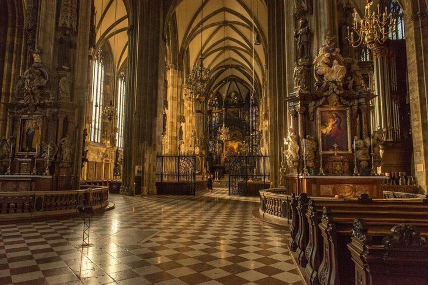 Interior of St. Stephen's Cathedral Copyright: Porzer - Westlightart 2