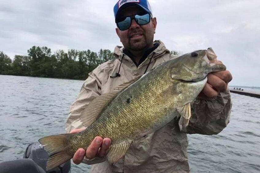 Private Lake Erie Smallmouth Bass Fishing Charters 3