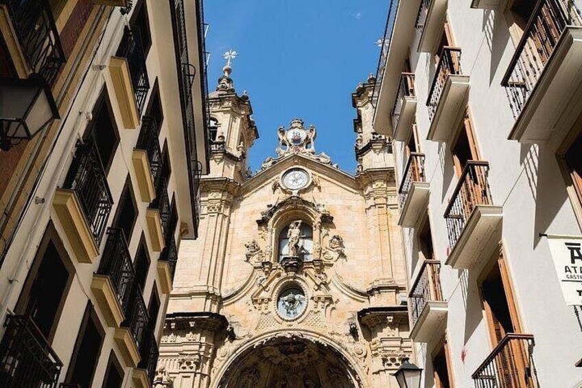 Pintxo tour and D.O wines in San Sebastian 3