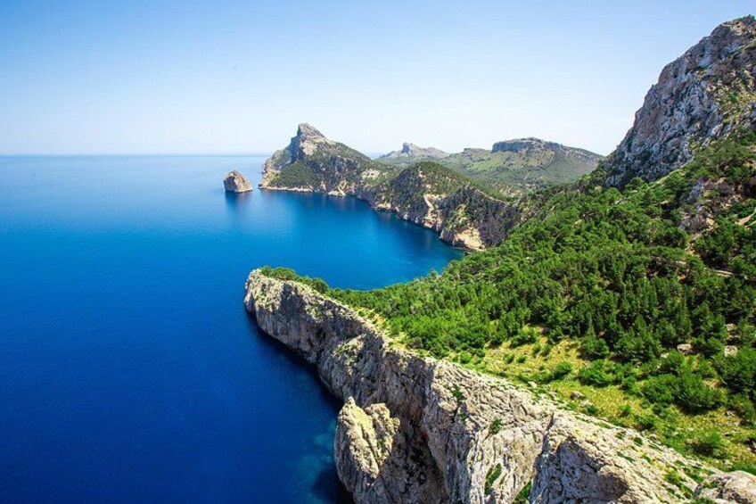 Formentor with boat trip + local market 1