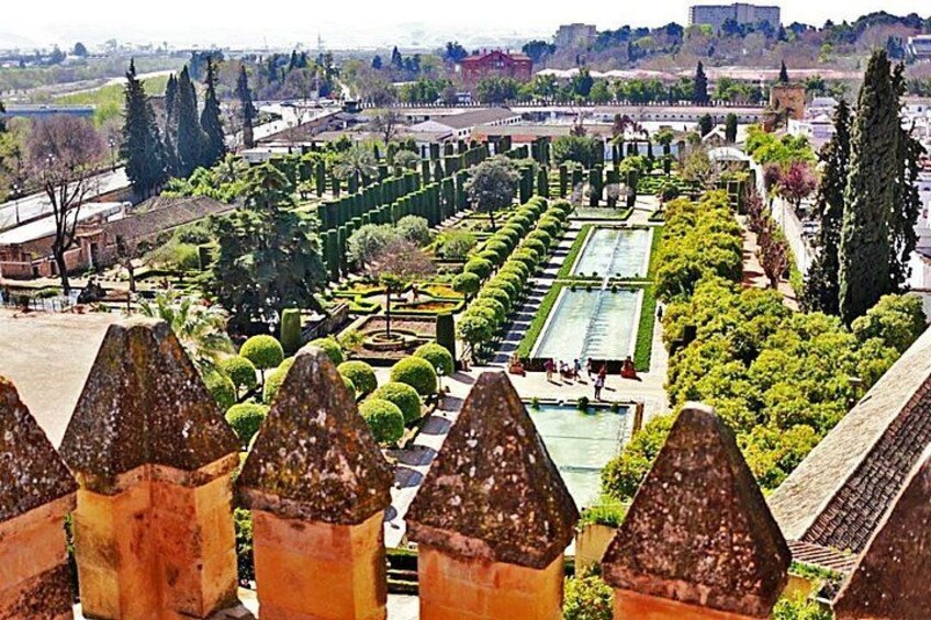 Mosque, Alcazar and Juderia Ticket Included Skip the Line 4