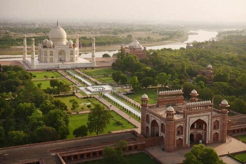 By Car: Private 5-Day Golden Triangle Tour From Delhi