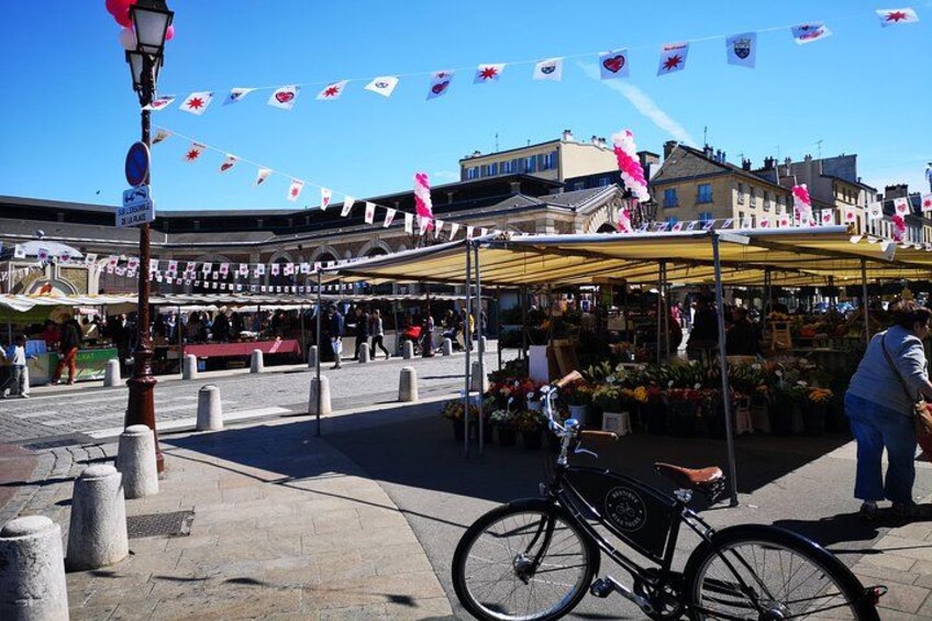 Versailles Bike Tour with Market, Gardens & Guided Palace Tour 5