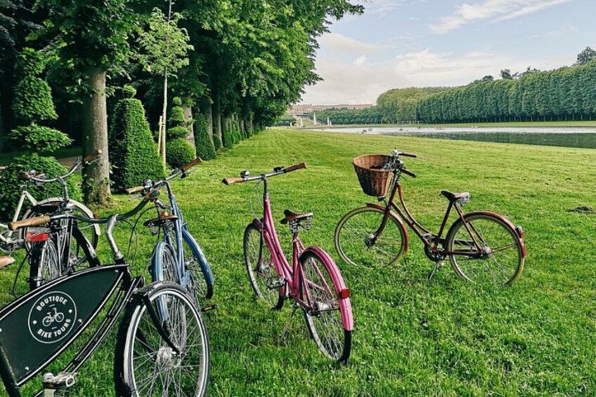 Versailles Bike Tour with Market, Gardens & Guided Palace Tour 4