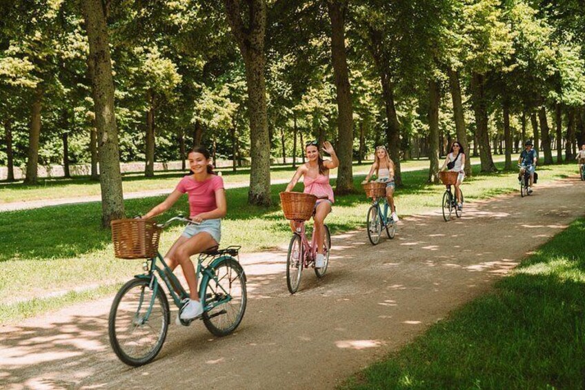 Versailles Bike Tour with Market, Gardens & Guided Palace Tour 2