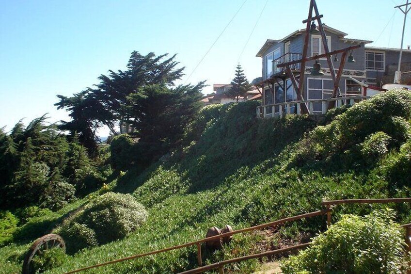 Tour Isla Negra House of Pablo Neruda and Pomaire from Santiago