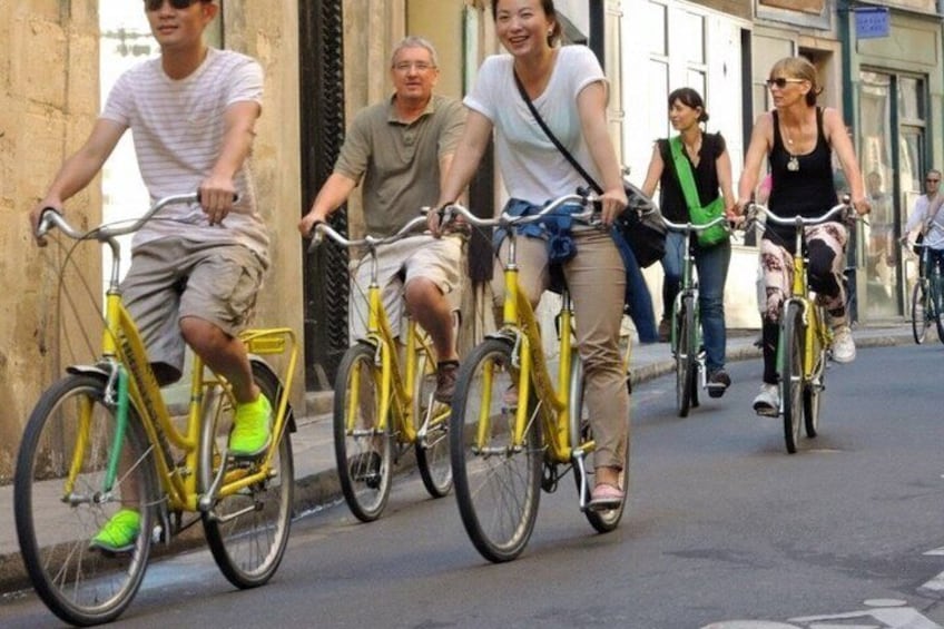 Paris Local Districts and Off the Beaten Track Guided Bike Tour 4
