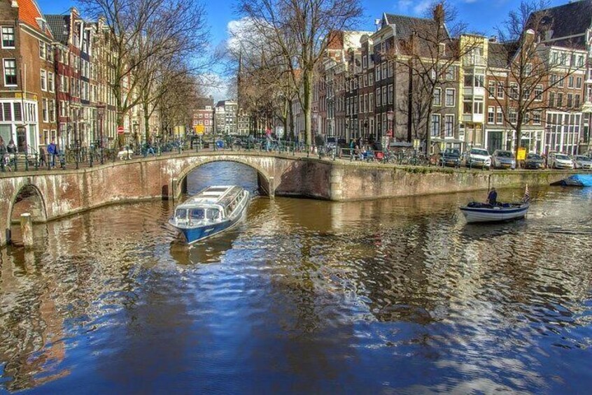 Private Anne Frank tour with canal cruise