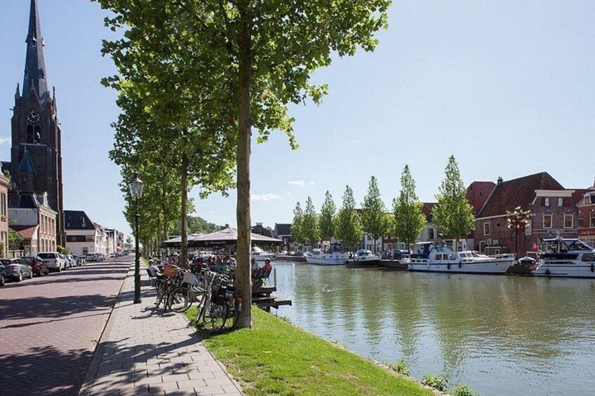 Giethoorn Private Tour from Amsterdam in Jaguar S Type 5