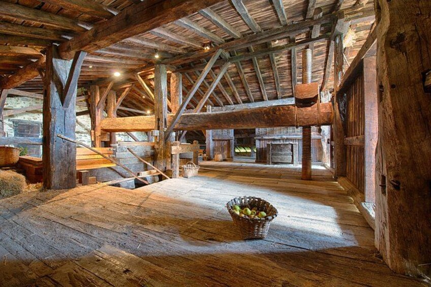 " Basque Farm House & Cider house" tour + meal from San Sebastian 1