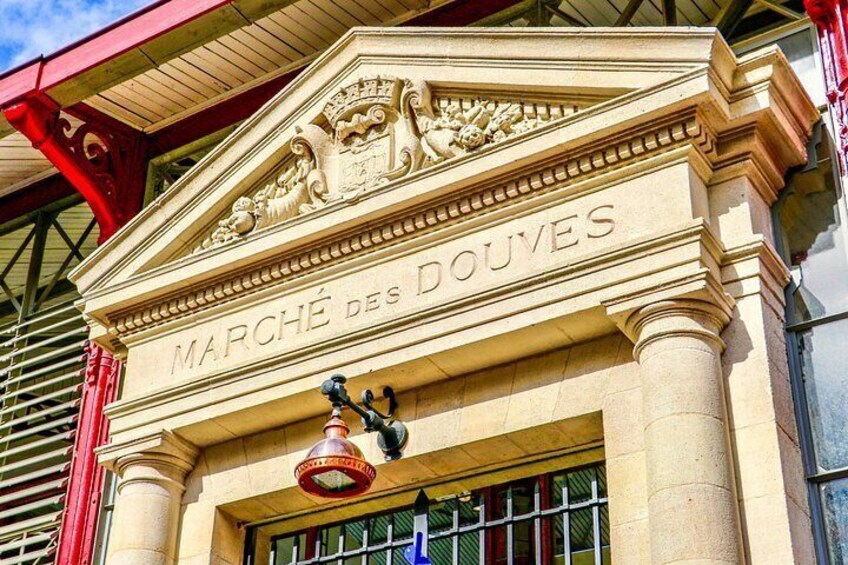 Historic Bordeaux: Exclusive Private Tour with a Local 2