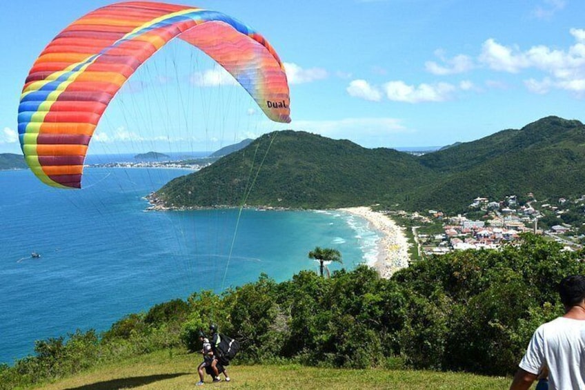 Paragliding flight with instructor in Florianópolis 4