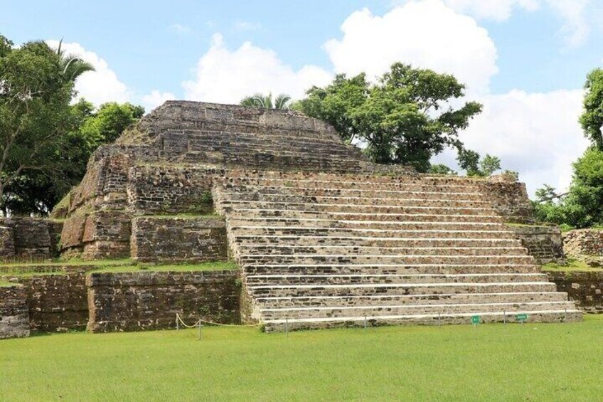 Private Tour Altun Ha Cave tubing and Baboon sanctuary from Belize City