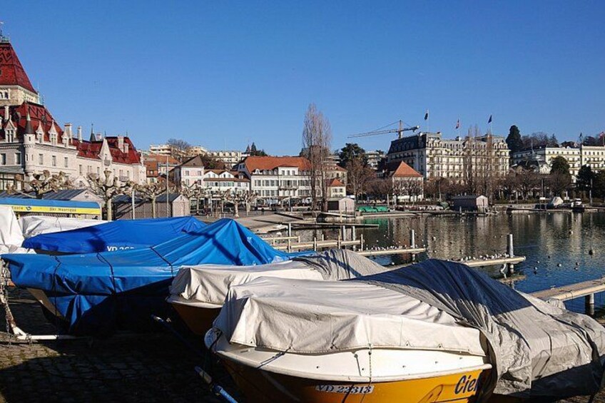 Explore Lausanne in 60 minutes with a Local 4