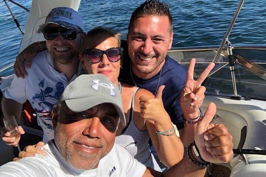 Afternoon yacht charter in lagos with drinks, tapas, paddle boards and kayak 5