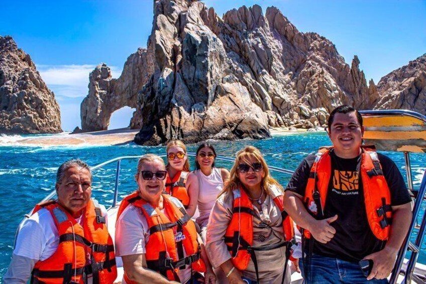 Shared ride to the arch of Cabo San Lucas 1