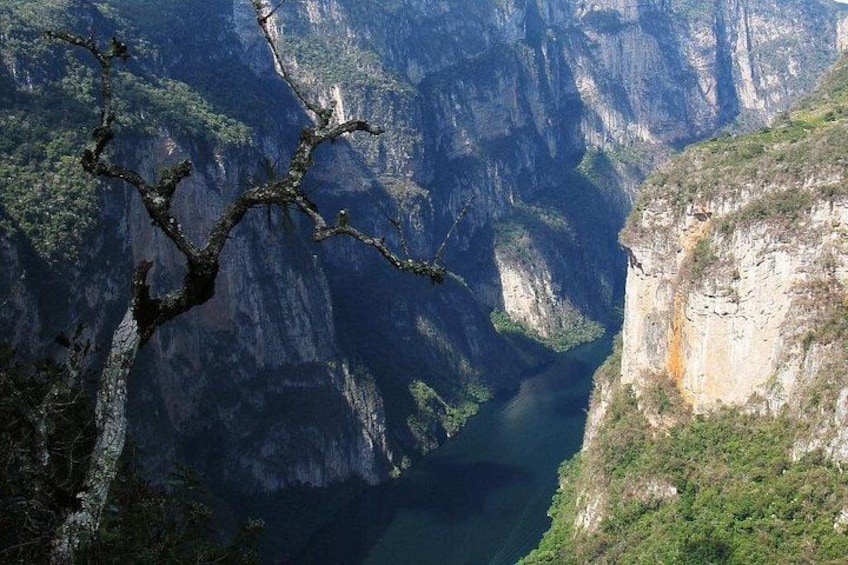 San Cris - Canyon of the Sump Miradores Chiapa - San Cris in Spanish 3