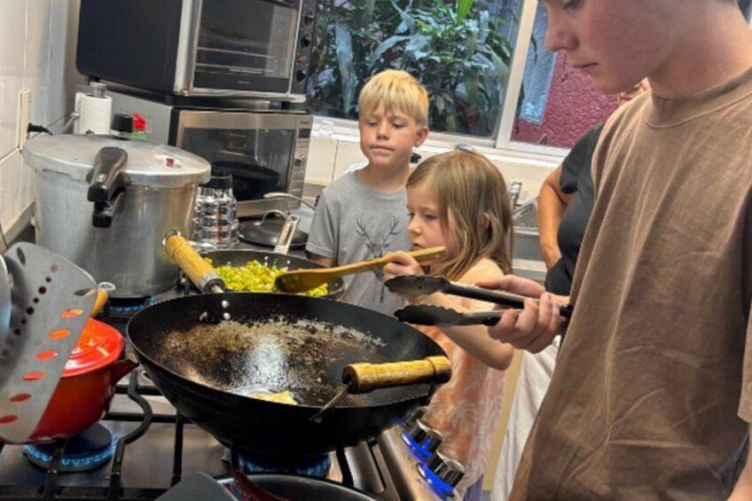 Mexico City Market Tour & Authentic Cooking Class in Lucia's Home 2