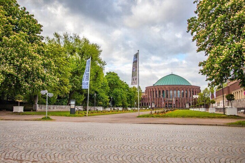 Explore the Instaworthy Spots of Dusseldorf with a Local