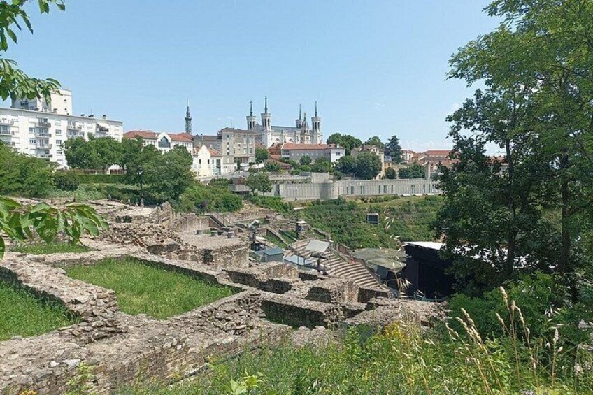 Private tour of Lyon on Fourvière hill - 2 hours 3