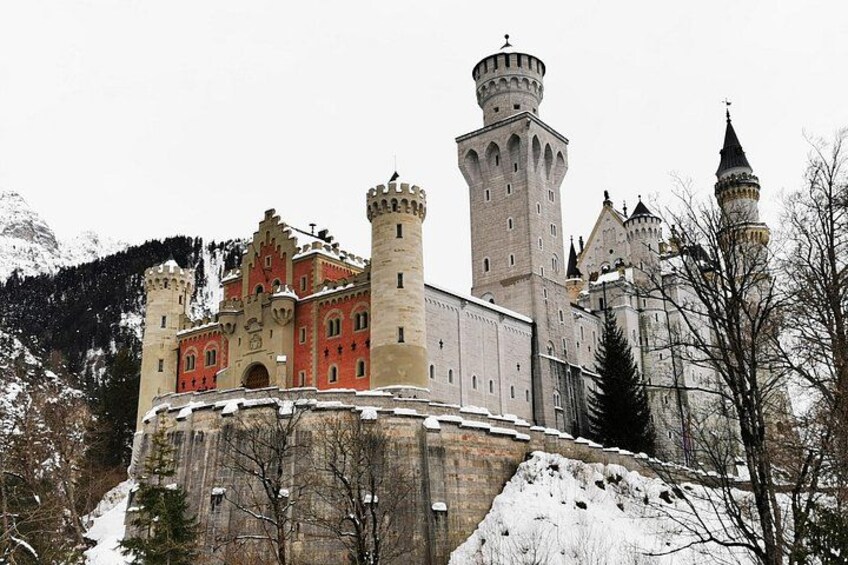 Munich: Private Neuschwanstein, Linderhof Alpine Tour via Austria 2