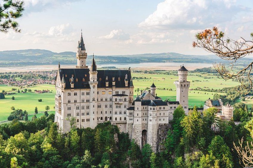 Neuschwanstein Castle Tour with Skip the Line from Hohenschwangau 3