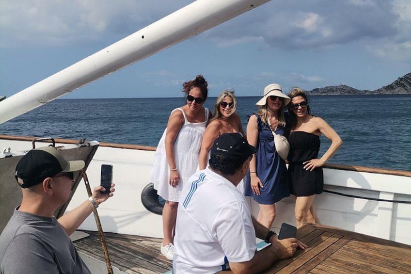 Discovery of the coves of the Blue Coast by boat 3