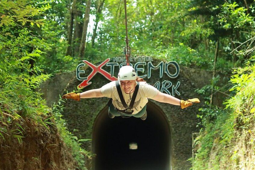 Extreme Zipline tour in Monteverde 5