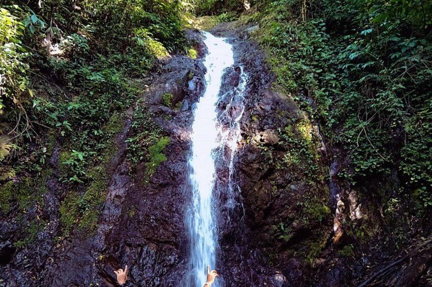 Hike 10 waterfalls in Jaco lunch included 2