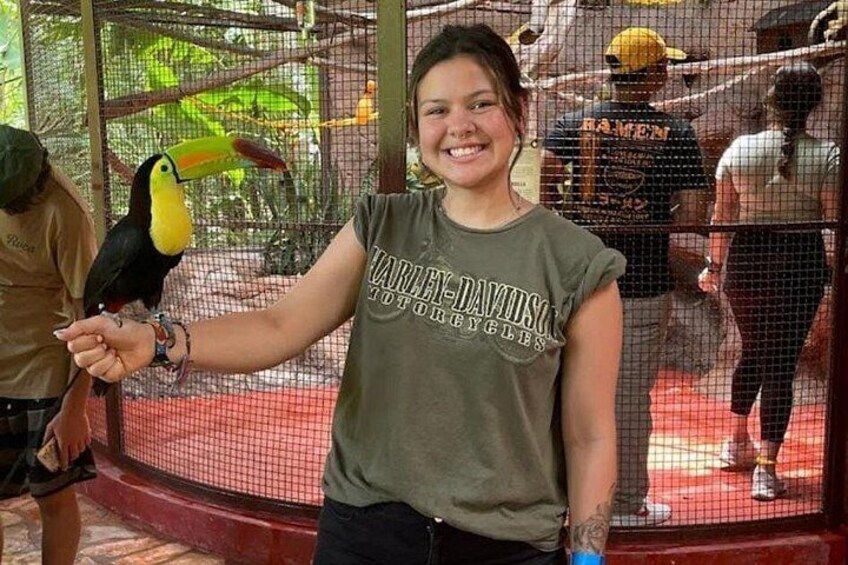 Visit to the exotic animal shelter in the natural park. 2