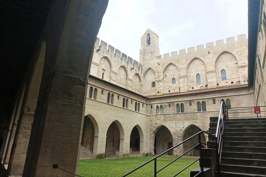 Private tour in Avignon and Pont du Gard 5