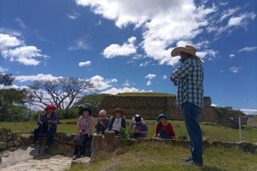 Monte Albán: Tip Based Walking Tour