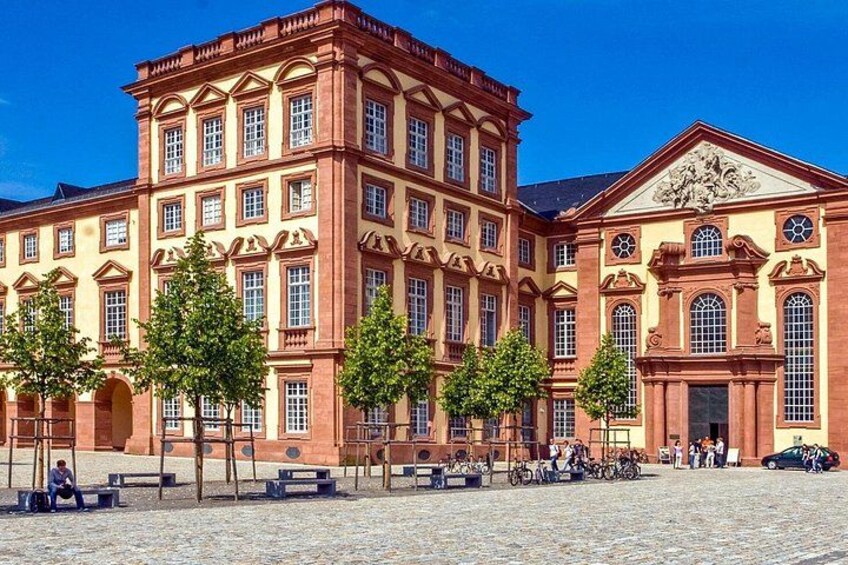 Architectural Mannheim: Private Tour with a Local Expert 3
