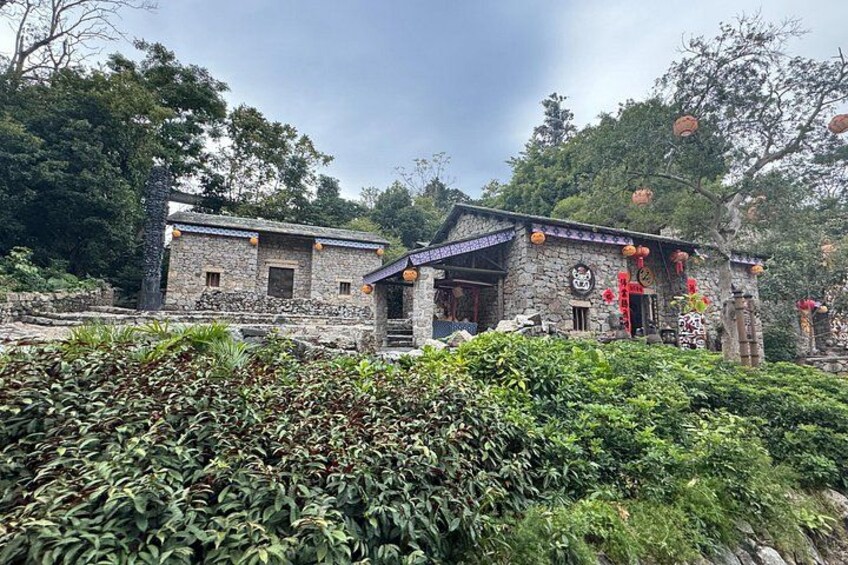 Half Day Shenzhen Splendid China Folk Village Guided Tour 3