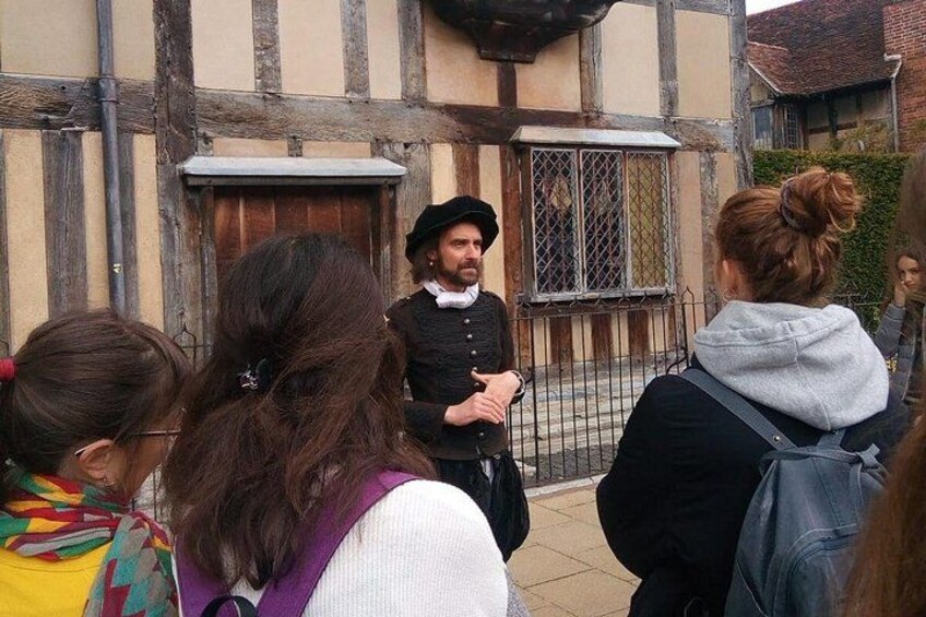 PRIVATE Guided tour of Shakespeare's Stratford Upon Avon 3