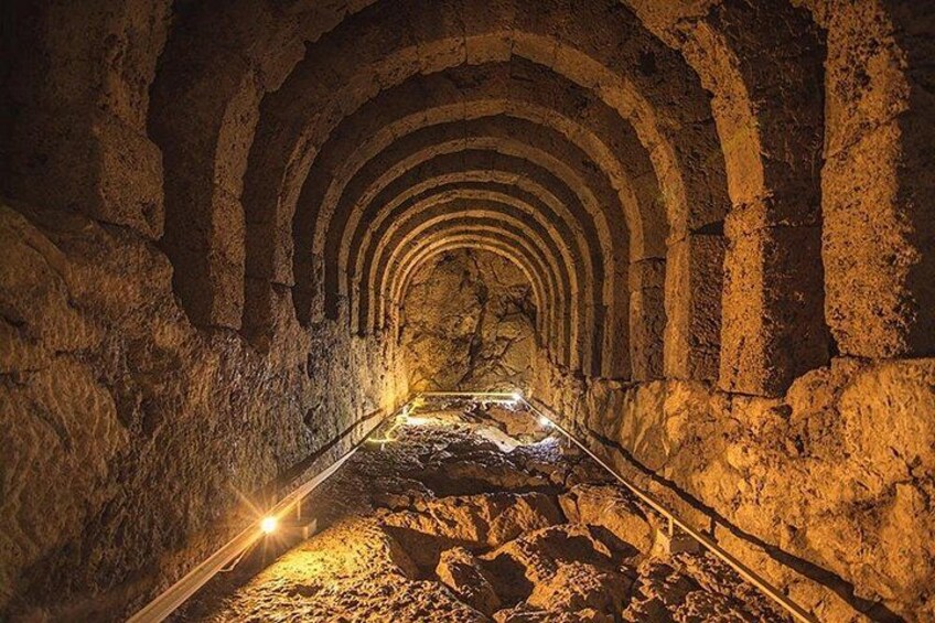 Nekromanteion 4