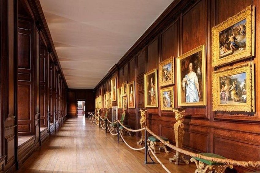 Hampton Court Palace Half Day Trip from London with Tickets 2