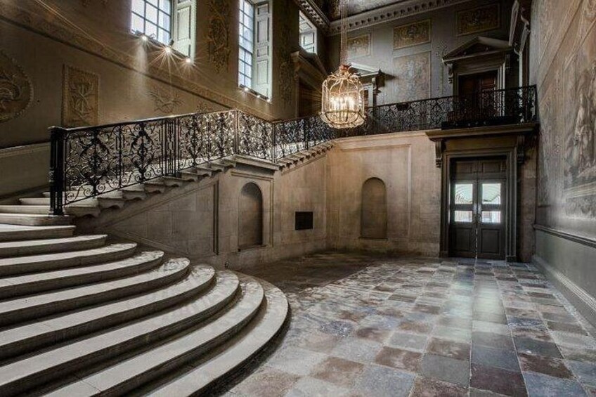 Hampton Court Palace Half Day Trip from London with Tickets 3