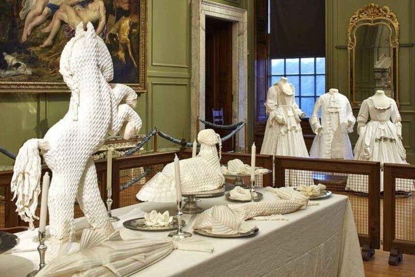 Hampton Court Palace Half Day Trip from London with Tickets 2